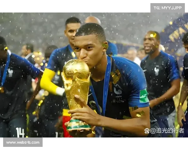 姆巴佩社交媒体庆祝皇马晋级，喊话目标西超杯冠军